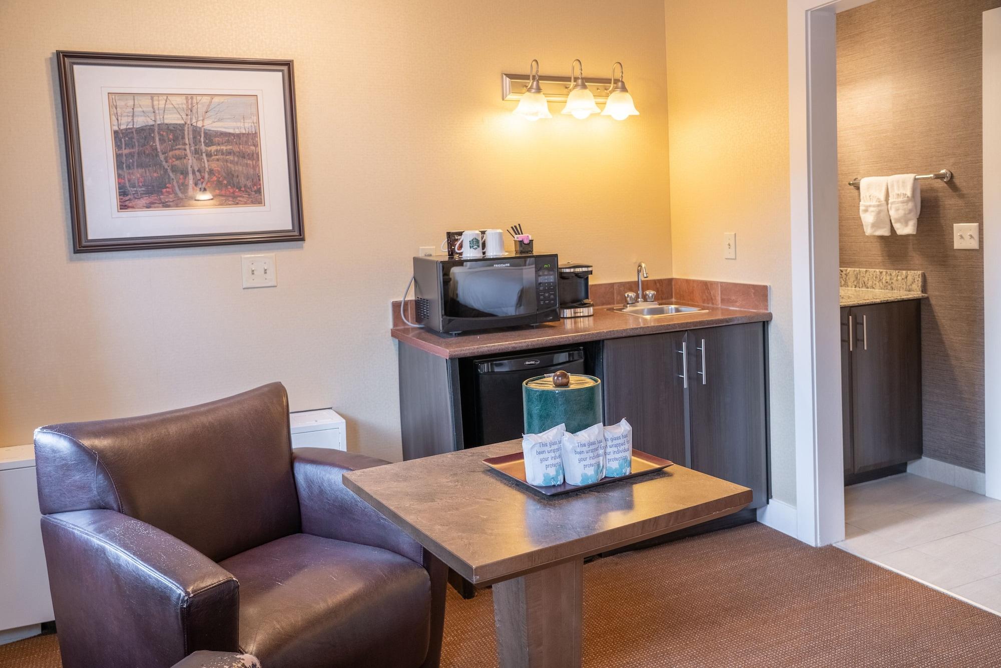 Irwin'S Mountain Inn Banff Bagian luar foto