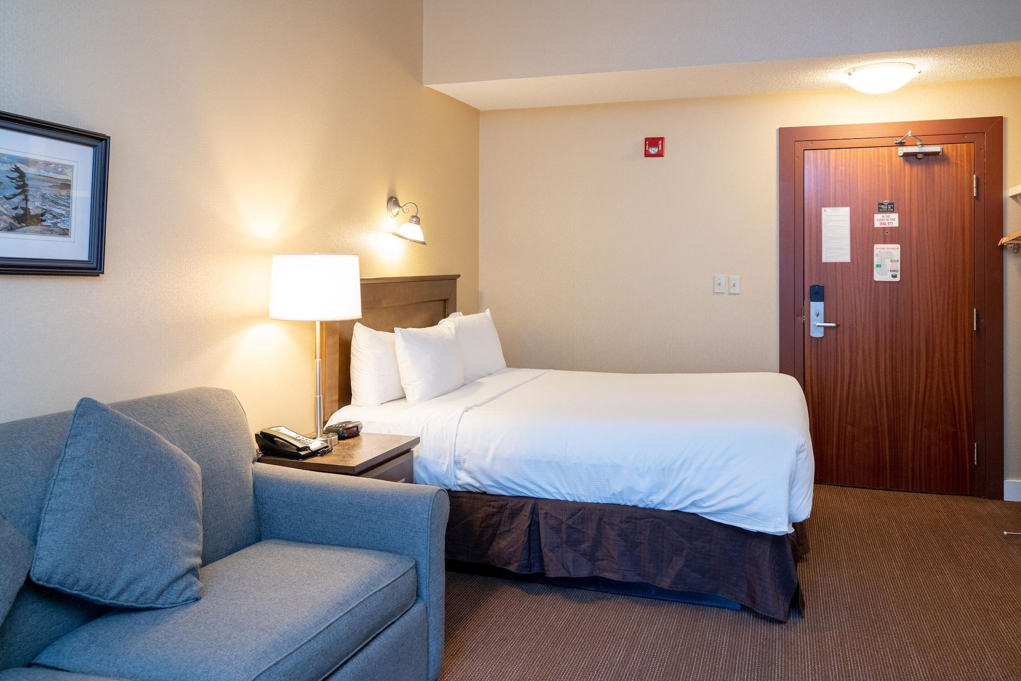 Irwin'S Mountain Inn Banff Bagian luar foto