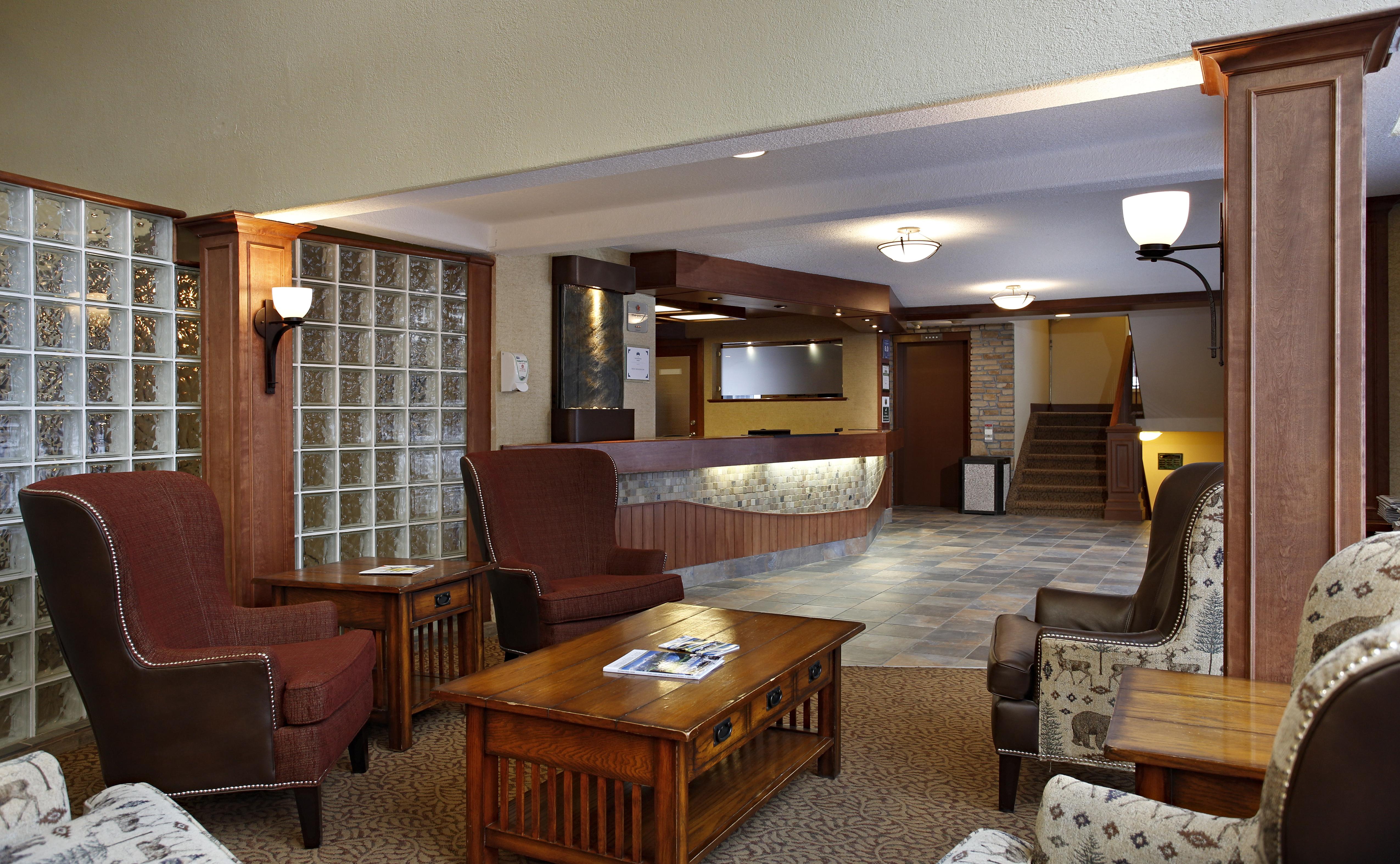 Irwin'S Mountain Inn Banff Bagian luar foto